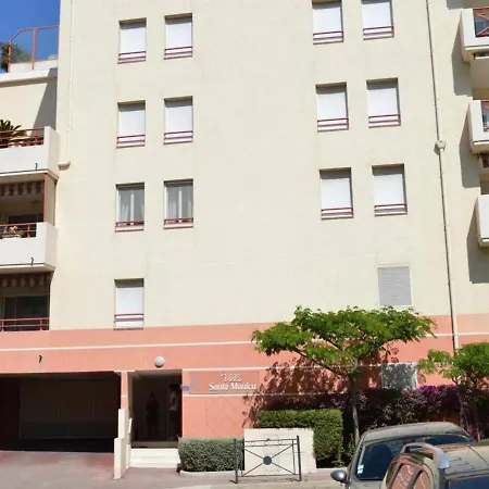 Spacieux T2 Avec Grande Terrasse A Saint-raphael, Proche Et Gare, Garage Inclus - Fr-1-226a-102 Сен-Рафаэль
