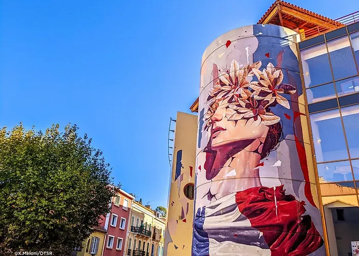 Apartamento Spacieux T2 Avec Grande Terrasse A Saint-raphael, Proche Et Gare, Garage Inclus - Fr-1-226a-102 *